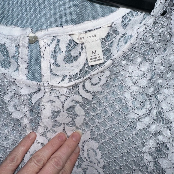 Black & White Stitching 3/4 Sleeve - Picture 2 of 5